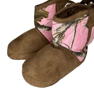 Realtree APC‎ Pink Shoes nwt